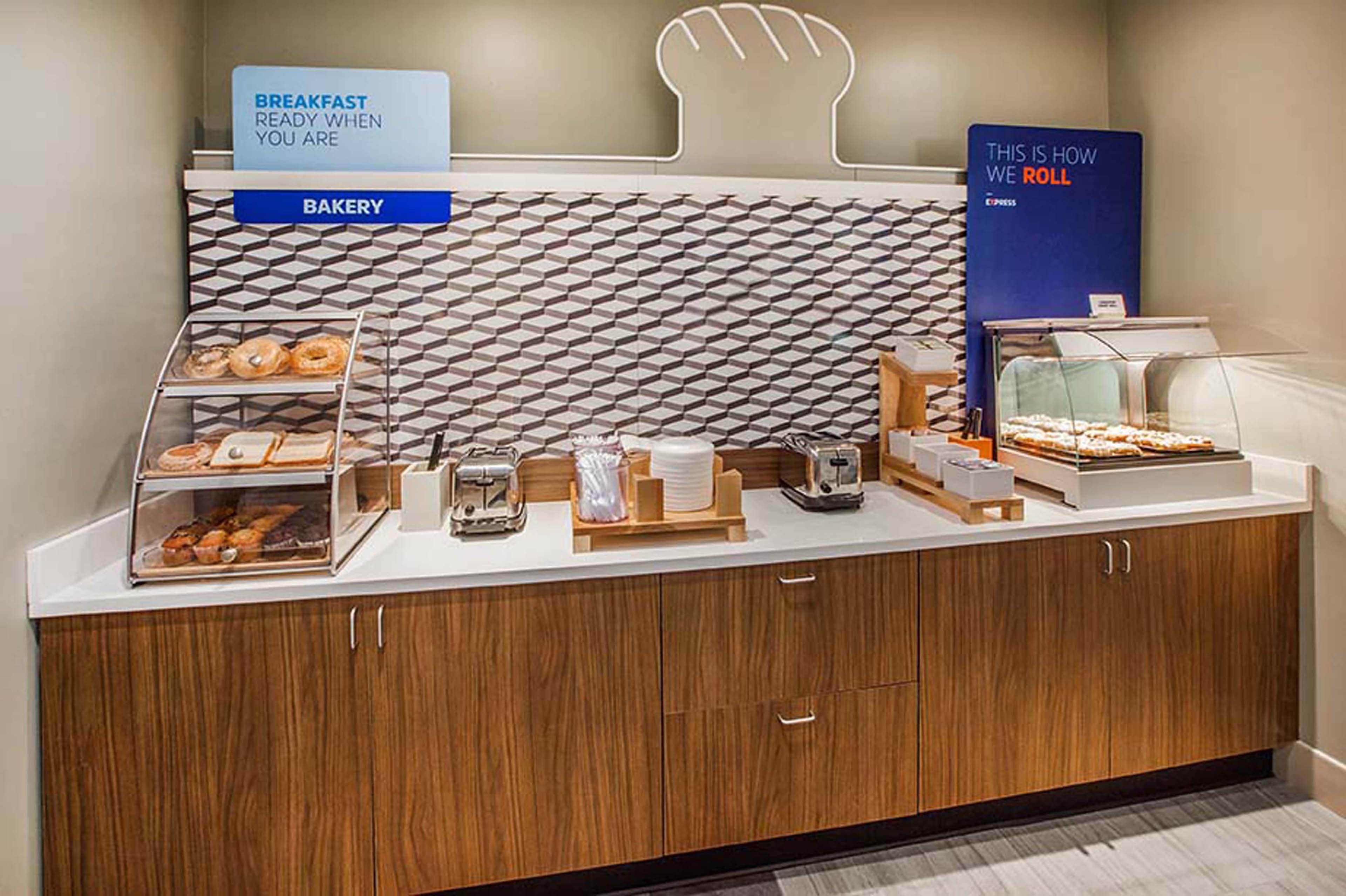 Holiday Inn Express And Suites Des Moines Downtown By Ihg Екстер'єр фото