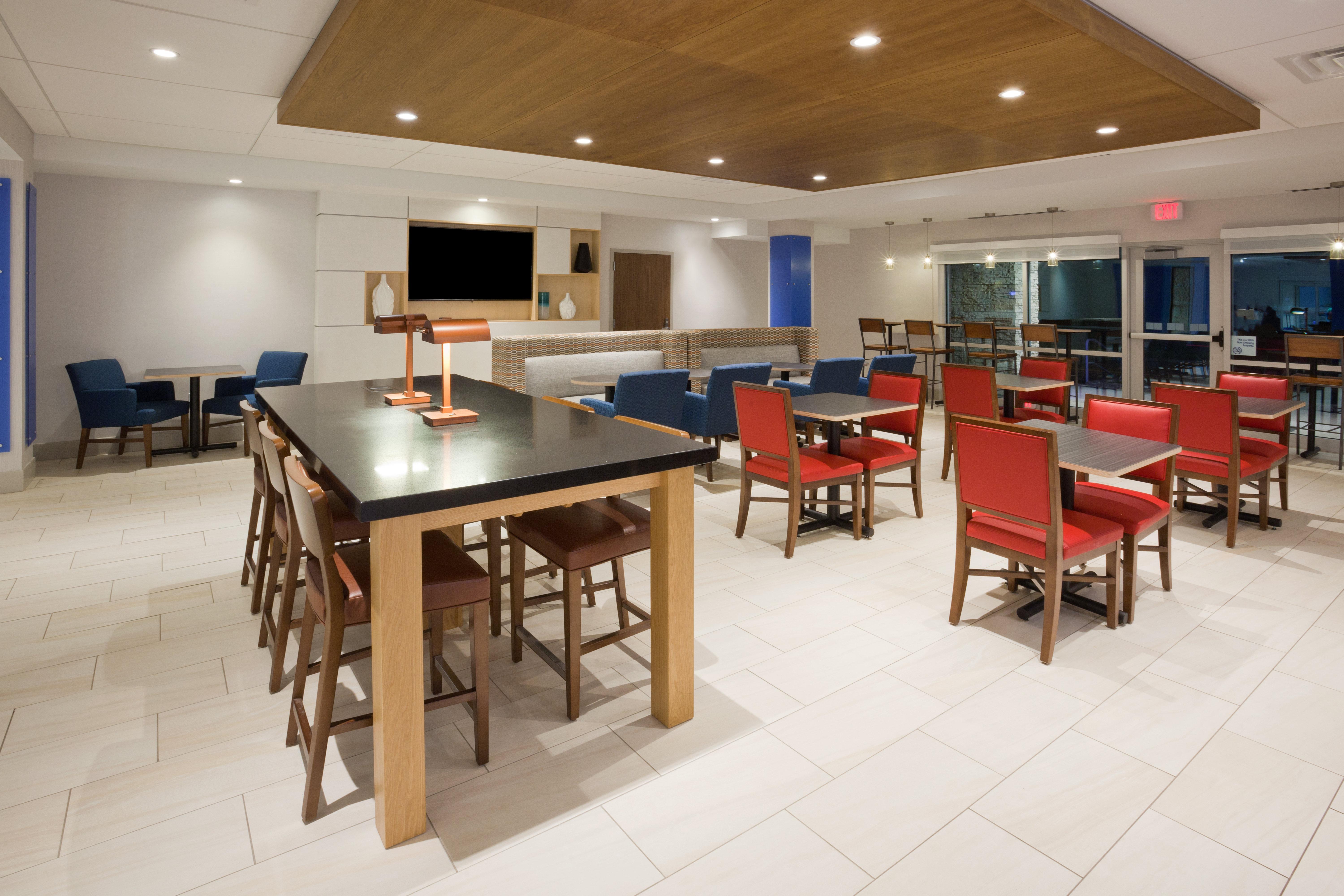 Holiday Inn Express And Suites Des Moines Downtown By Ihg Екстер'єр фото