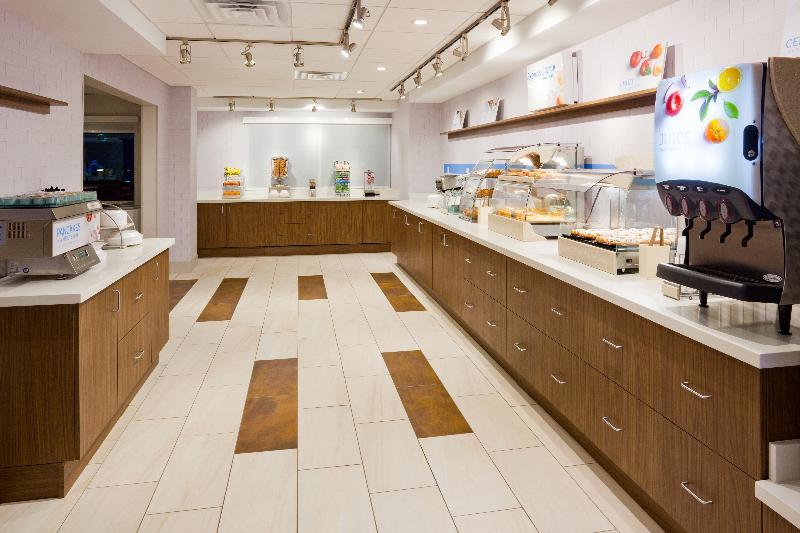 Holiday Inn Express And Suites Des Moines Downtown By Ihg Екстер'єр фото